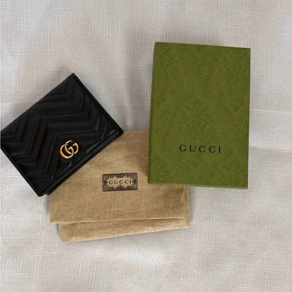 Gucci Black Leather Card Holder with Gold Logo